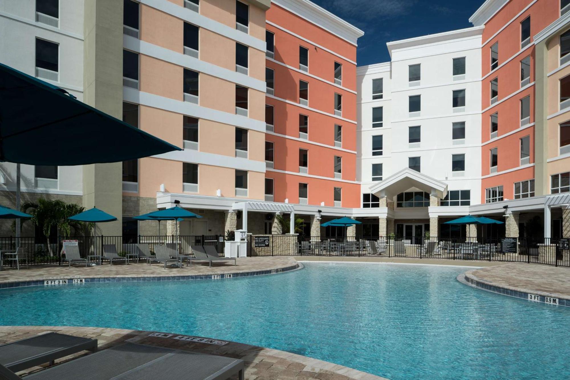 Home2 Suites By Hilton Cape Canaveral Cruise Port Екстер'єр фото