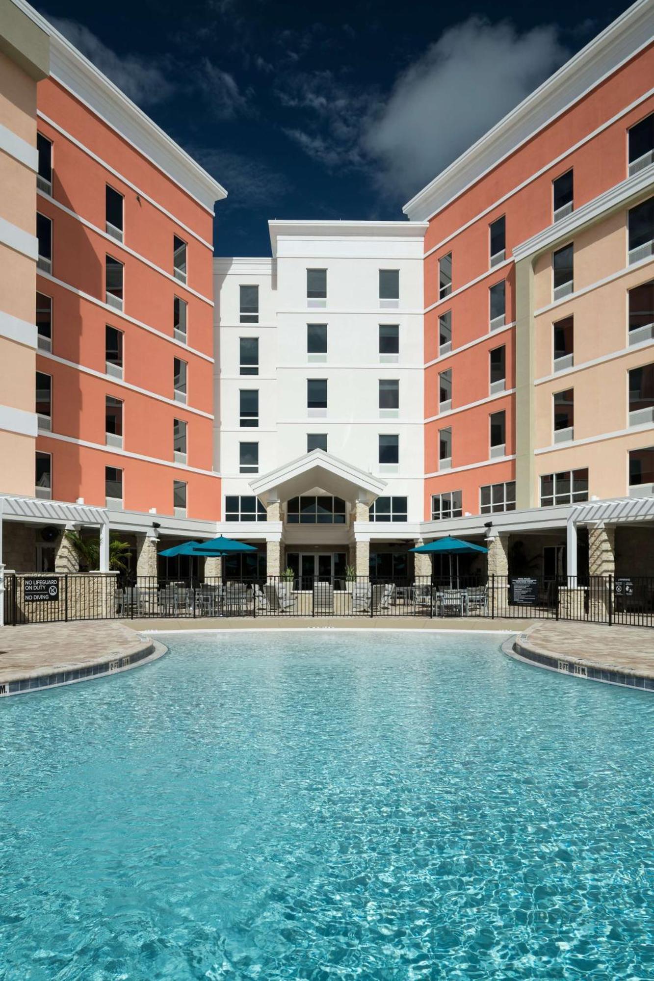 Home2 Suites By Hilton Cape Canaveral Cruise Port Екстер'єр фото